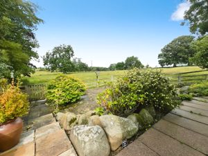 Photo 17- click for photo gallery